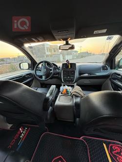 دودج جراند كارافان